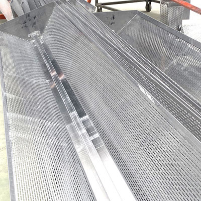 شراء نمط قطع الليزر المزخرف لوحات غطاء الألومنيوم المنفوشة مخصصة صلبة بناء جدارة الزخرفة online manufacture